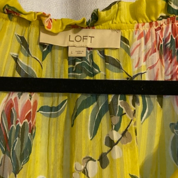 LOFT yellow green floral peasant top, Size Large - Picture 3 of 4